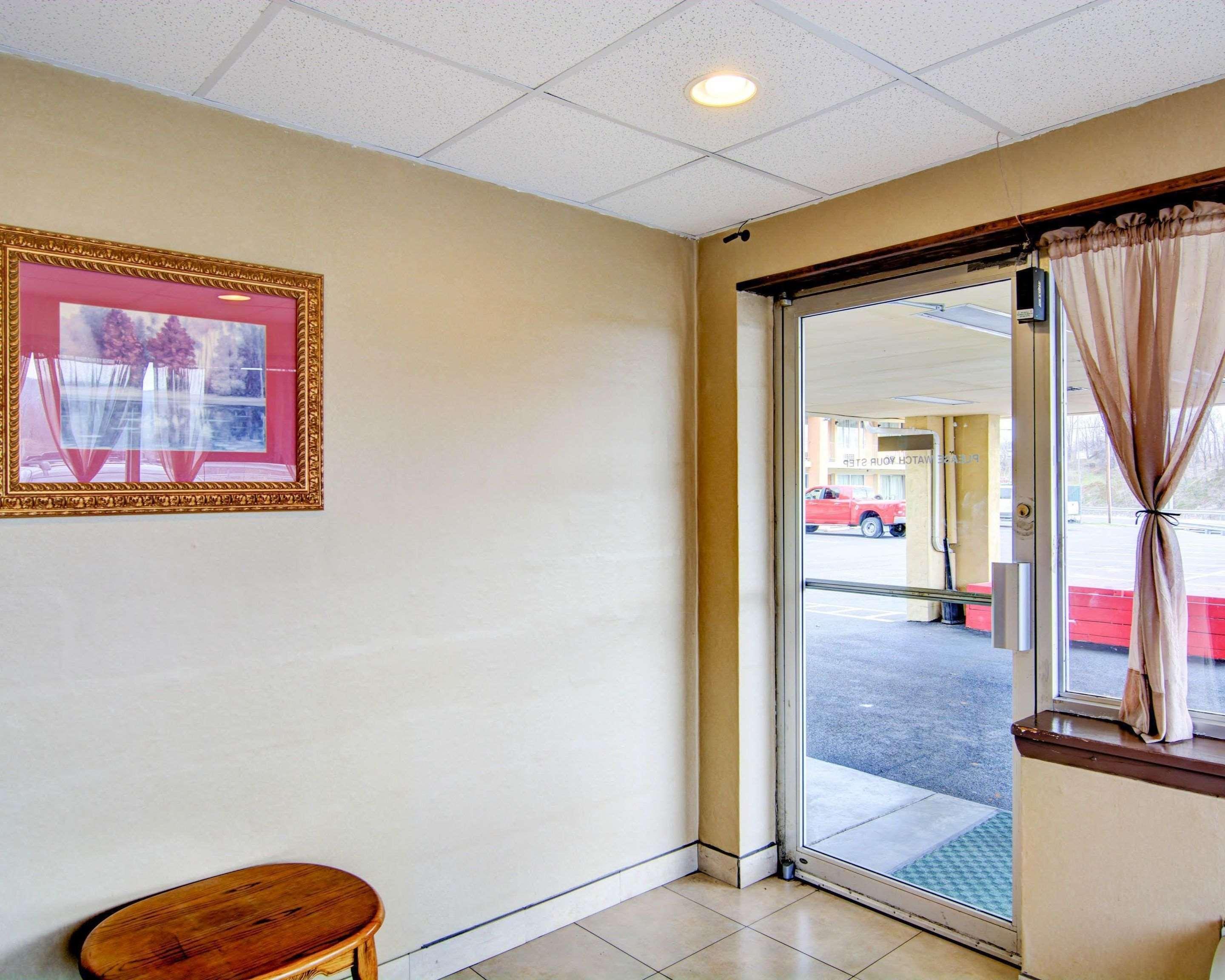Econo Lodge Wytheville I-77 & I-81 Exterior foto