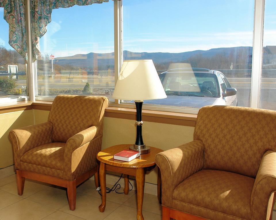 Econo Lodge Wytheville I-77 & I-81 Exterior foto
