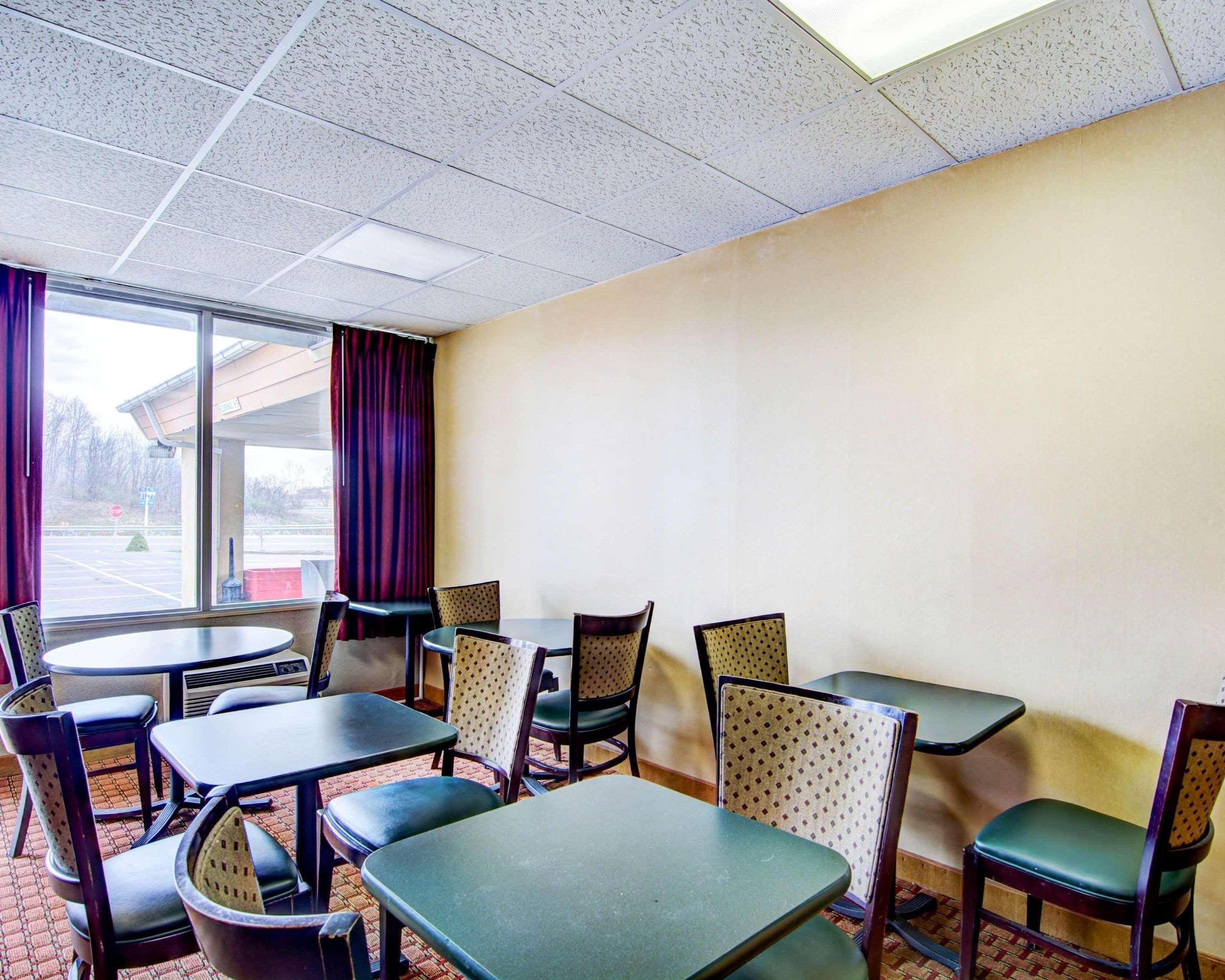 Econo Lodge Wytheville I-77 & I-81 Exterior foto