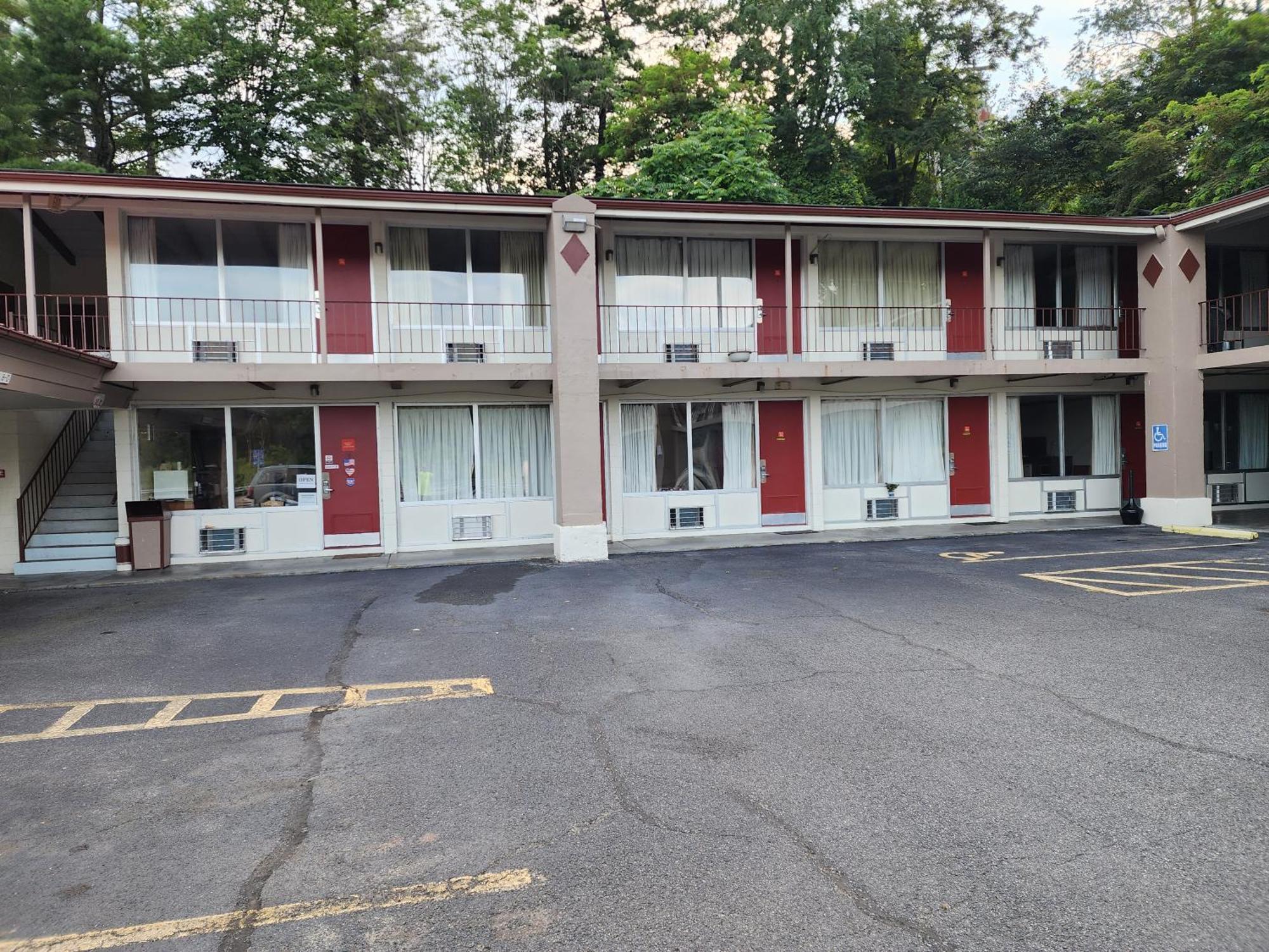 Econo Lodge Wytheville I-77 & I-81 Exterior foto