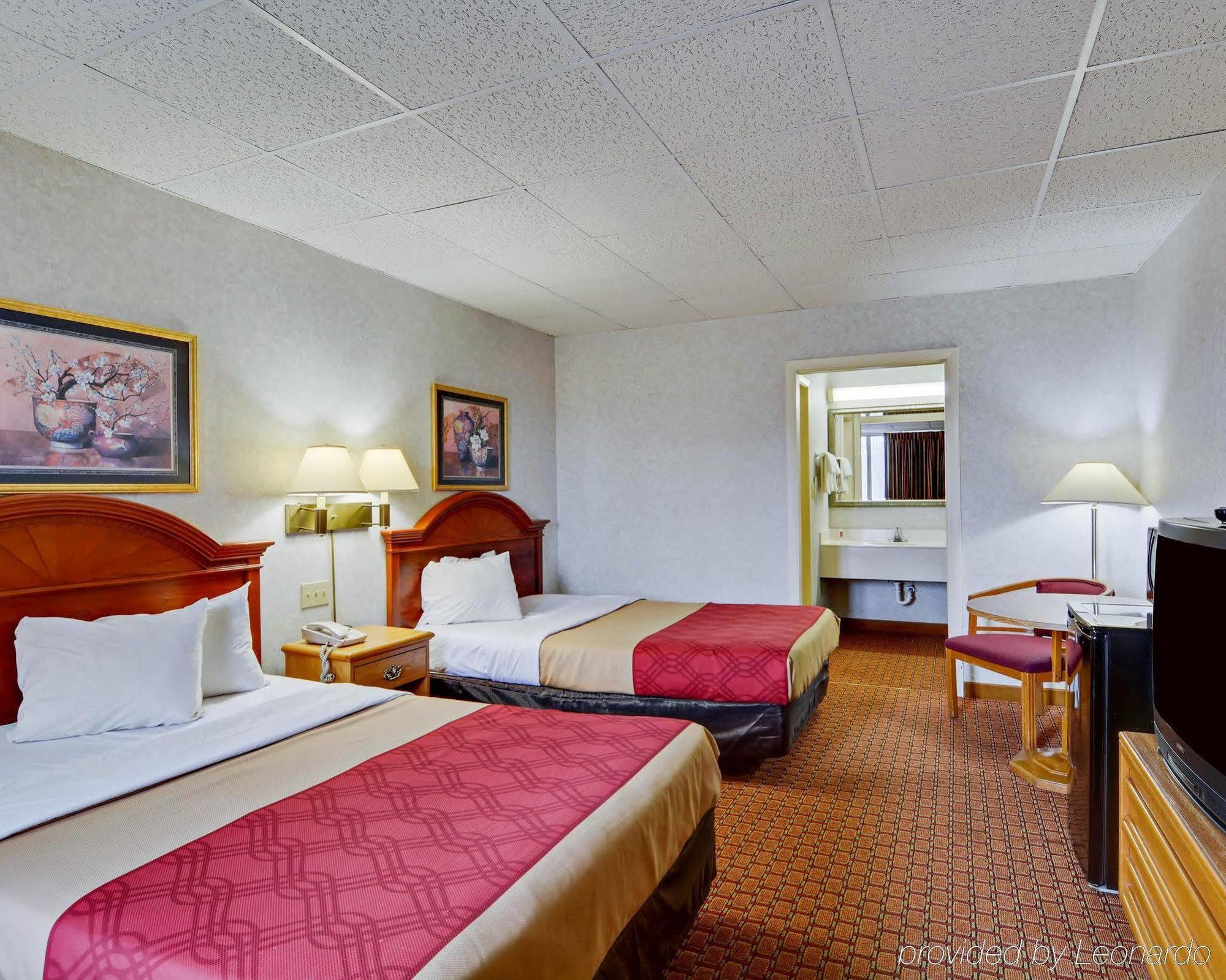 Econo Lodge Wytheville I-77 & I-81 Exterior foto