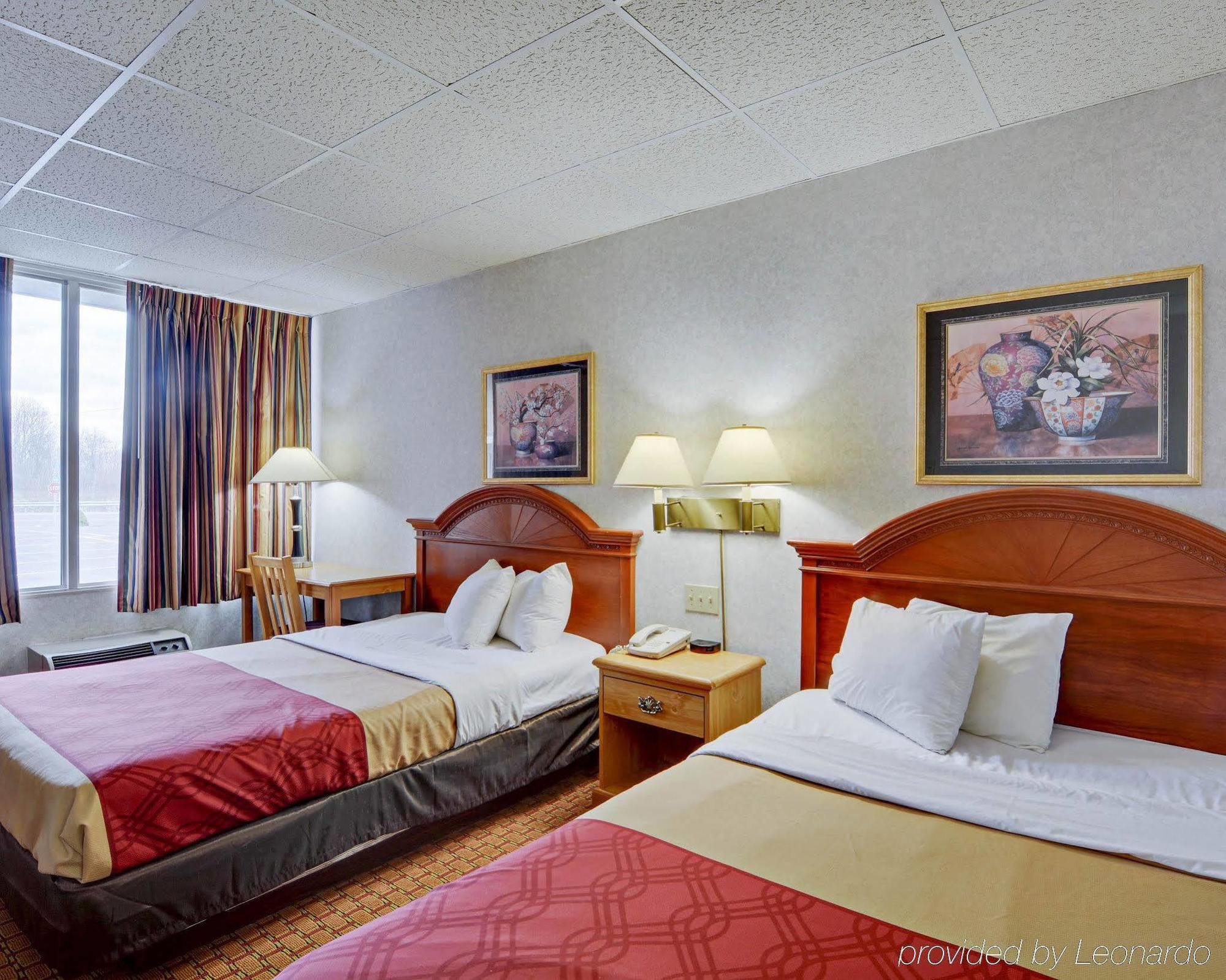 Econo Lodge Wytheville I-77 & I-81 Exterior foto
